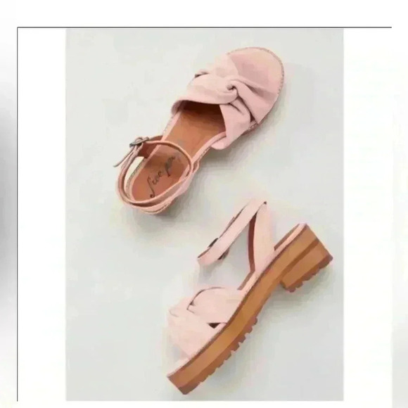 Free People women’s Essex Platform Sandal Blossom
Pink wrap around ankle sz 37 - Picture 9 of 10